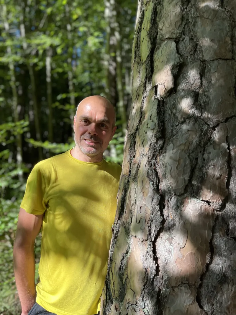 Atemtrainer Robert Mittl ist in der Natur Nähe Stuttgart